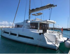 Bali. Multihulls sale and purchase with Multicats International. Vente/achat de multicoques avec Multicats International.