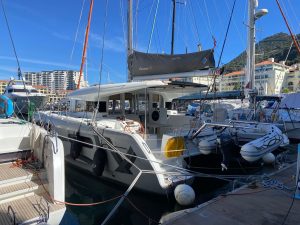 Excess 12. Multihull sales and purchase with Multicats International. Vente/achat de multicoques avec Multicats International..