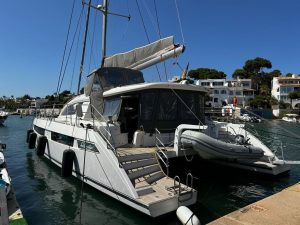 Privilege. Multihulls sale and purchase with Multicats International. Vente/achat de multicoques avec Multicats International.